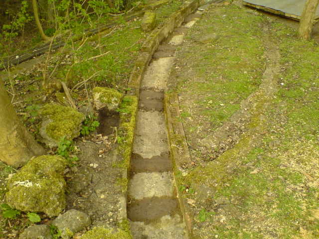 Battens in track base